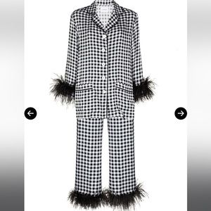 Sleeper pajama with feathers